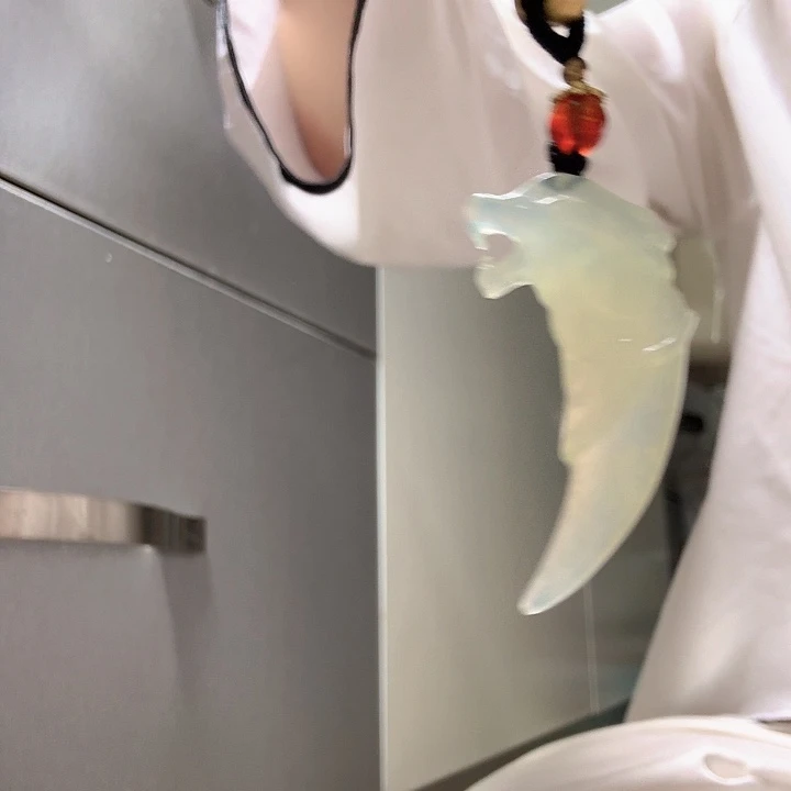 岫玉未镶嵌龙牙带绳