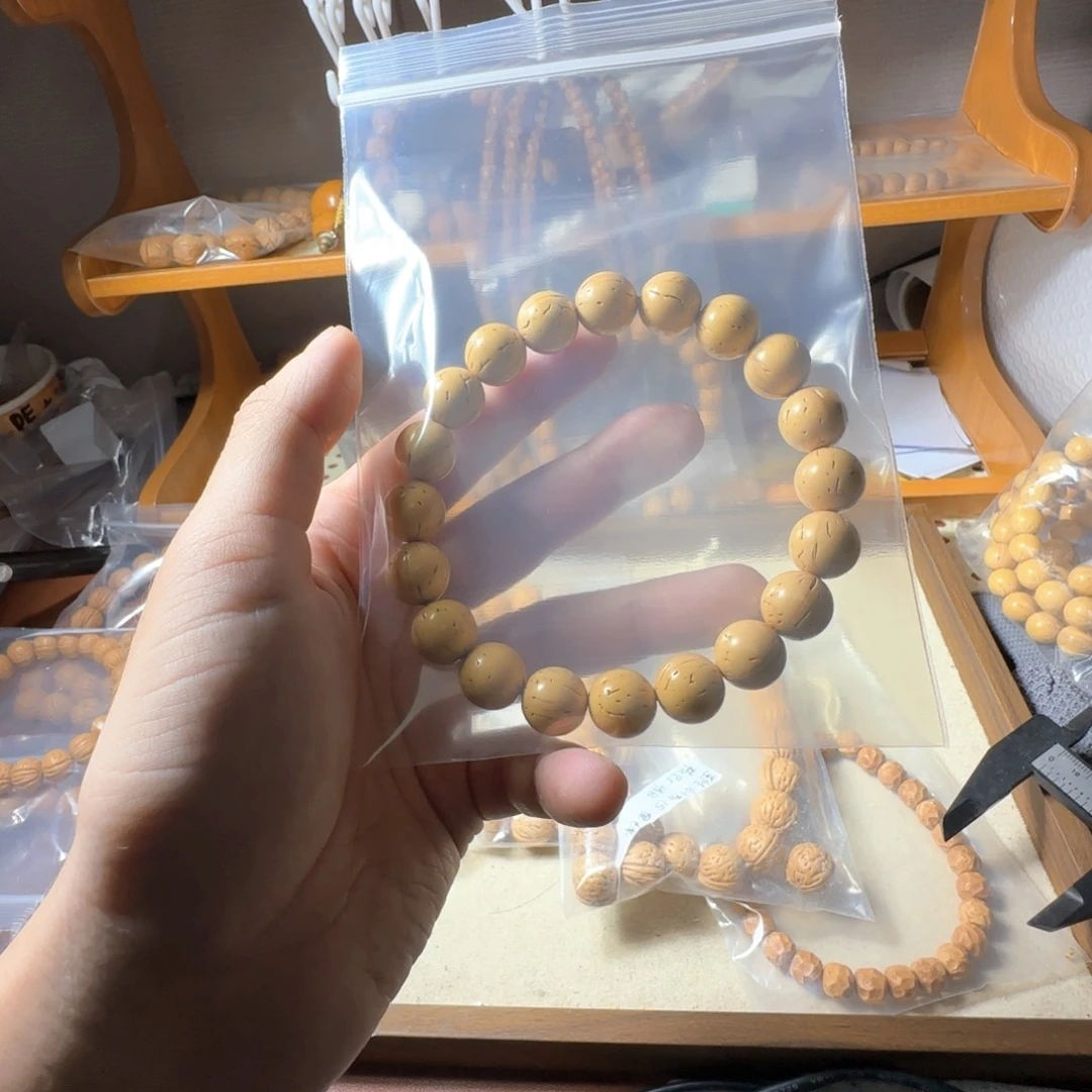 ****象吊坠桃核盘锦奶油奶白皮