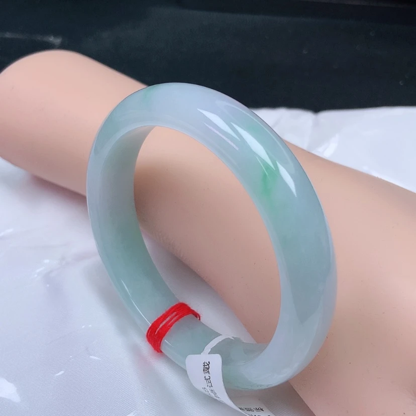 【闪购商品】翡翠手镯未镶嵌，