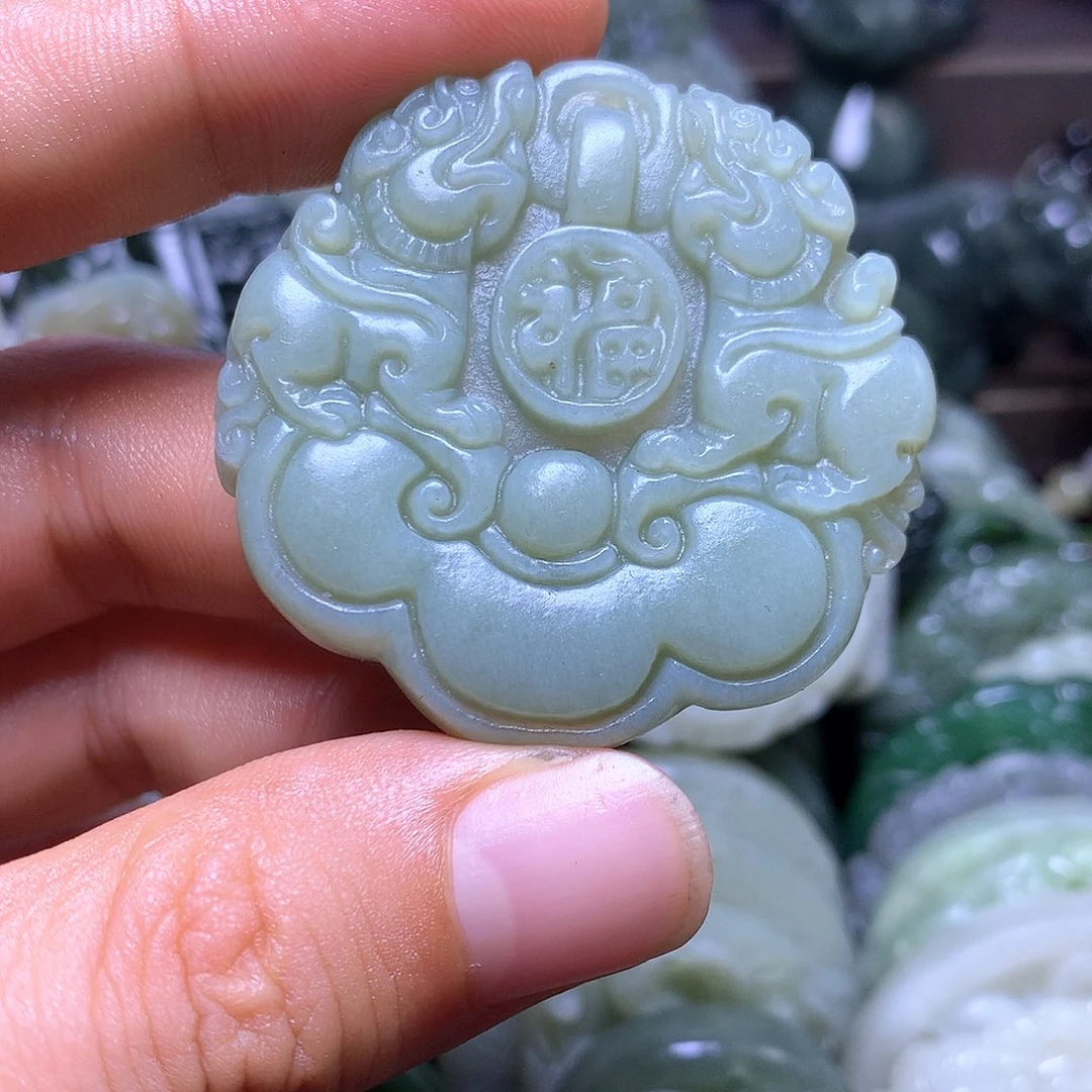 颈饰未镶嵌和田玉