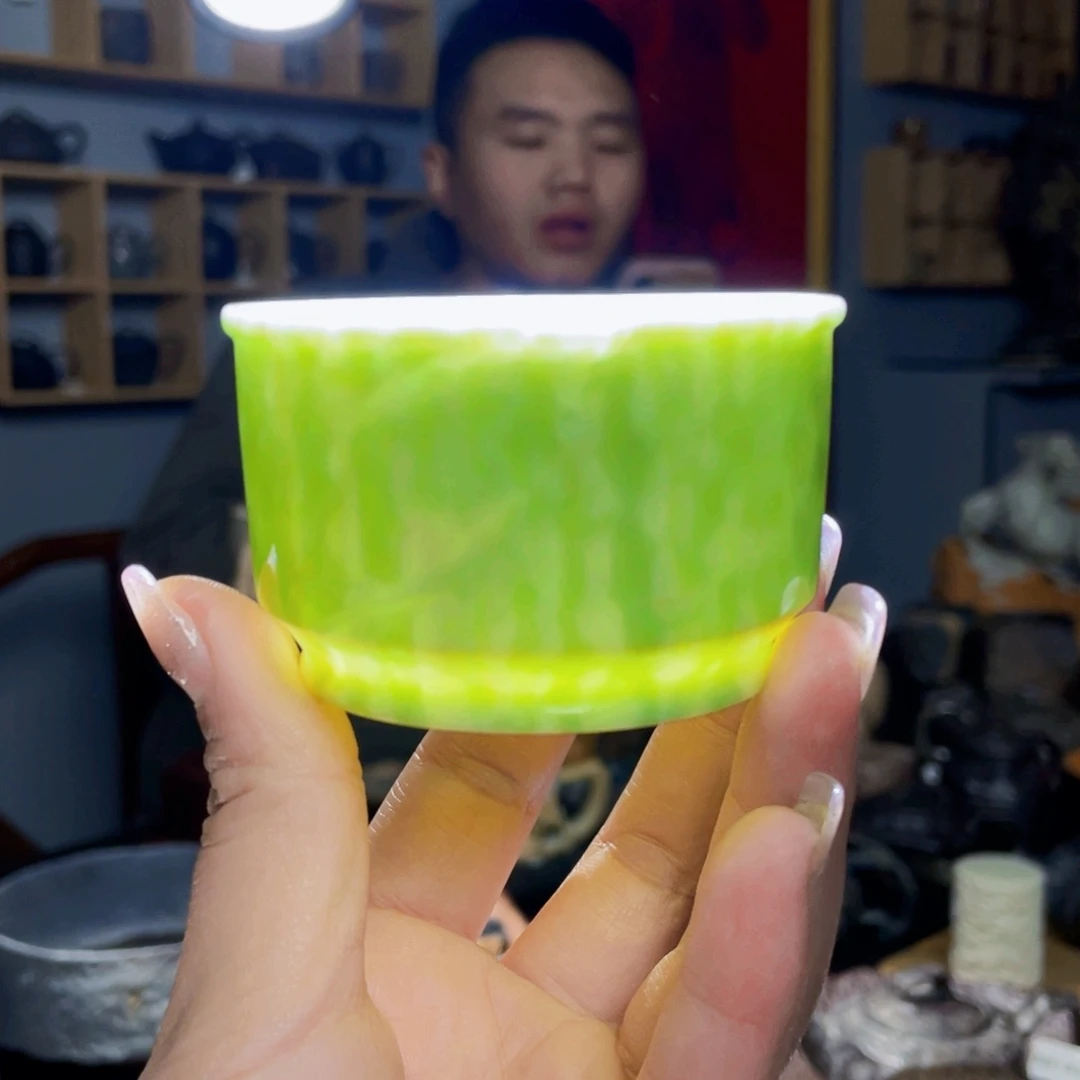 元旦岫玉杯子精品