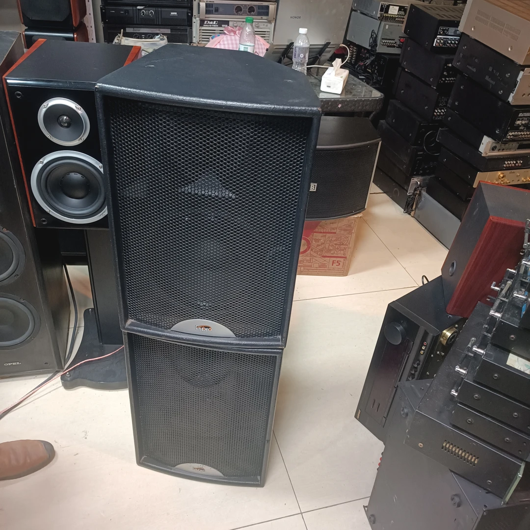 8新  8新 二手专业音响 F-10 运费自理 不包好坏