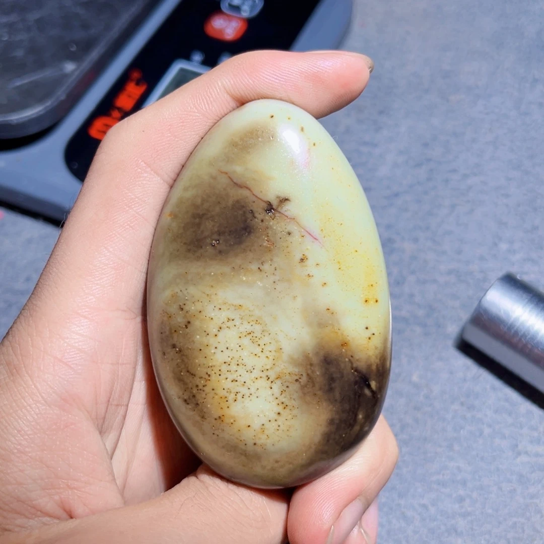 和田玉未镶嵌珠宝奇石