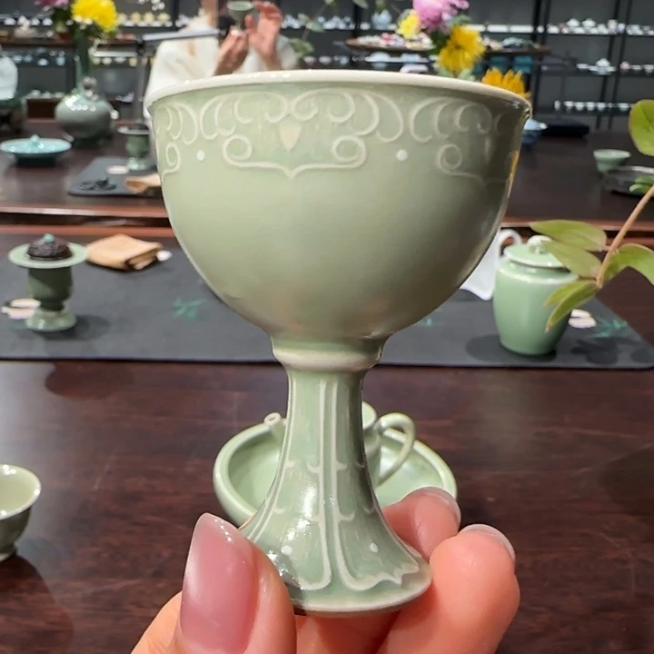 梅夫人岁月澄香高足杯