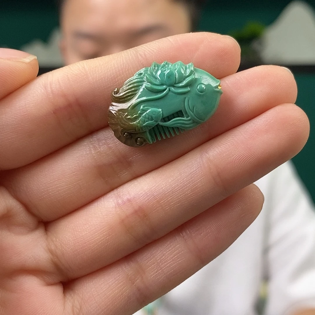 绿松石未镶嵌珠宝奇石