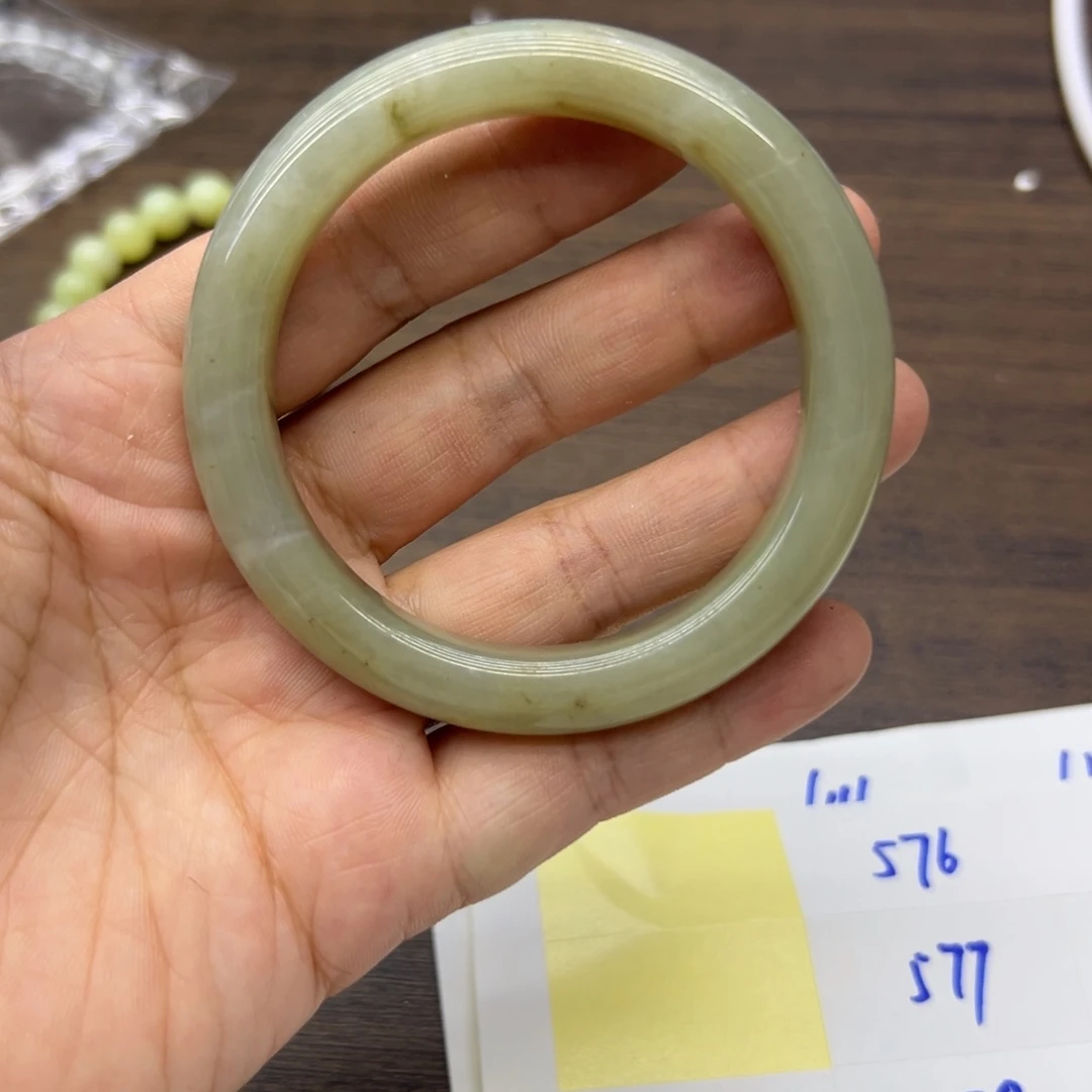 和田玉未镶嵌手镯57.5圈围564