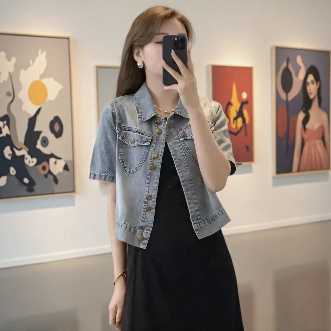 2025新款时尚港风复古翻领牛仔短外套女夏季双扣设计显瘦百搭上衣