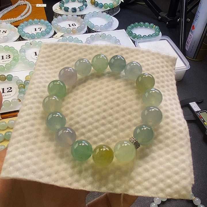 定制翡翠未镶嵌翡翠卡12