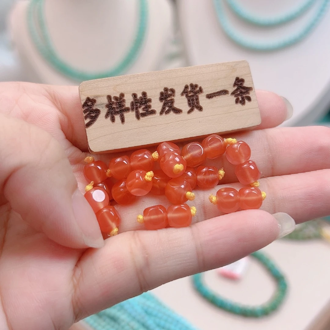 南红玛瑙未镶嵌珠宝奇石