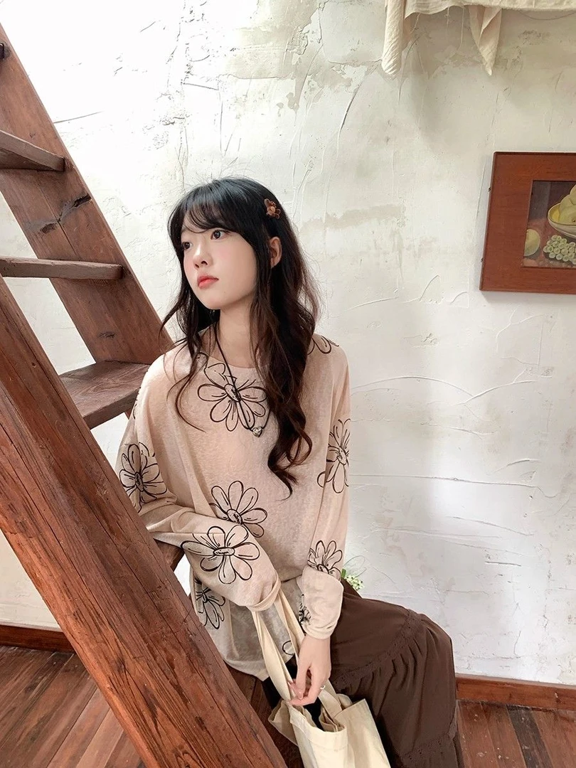 早秋洋气潮搭时髦女装长袖T恤韩版宽松休闲ins纯欲风镂空薄款小衫