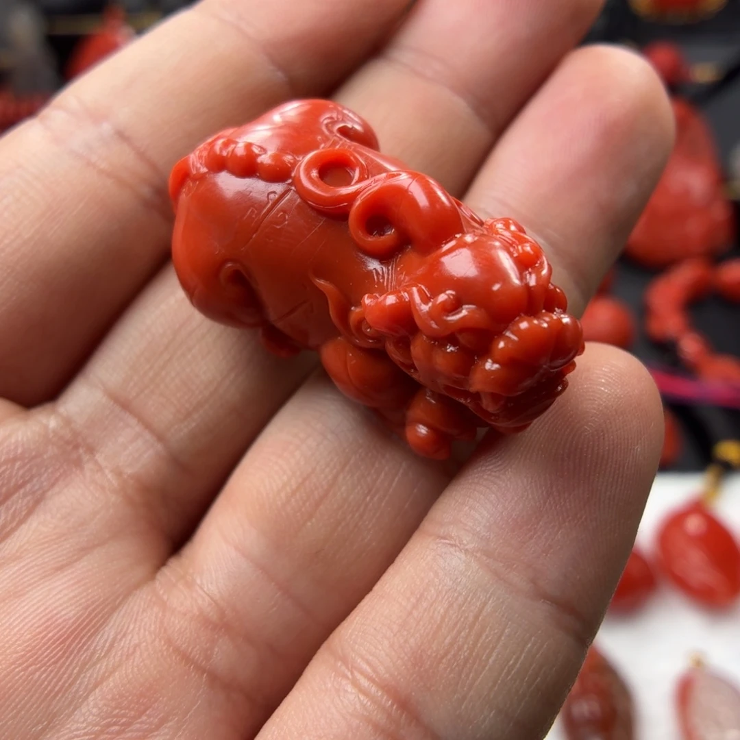 砚***눈南红玛瑙未镶嵌挂件