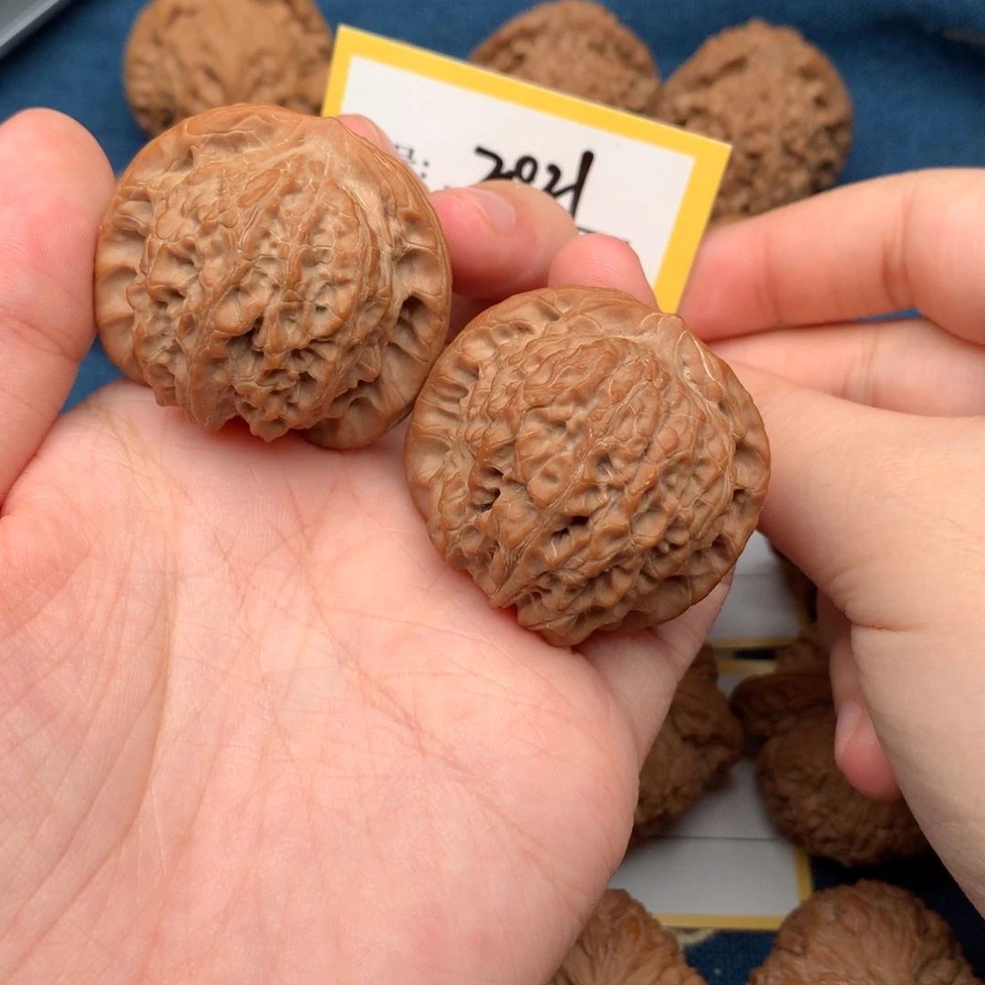 我***呢吊坠文玩核桃40血麒麟 2021