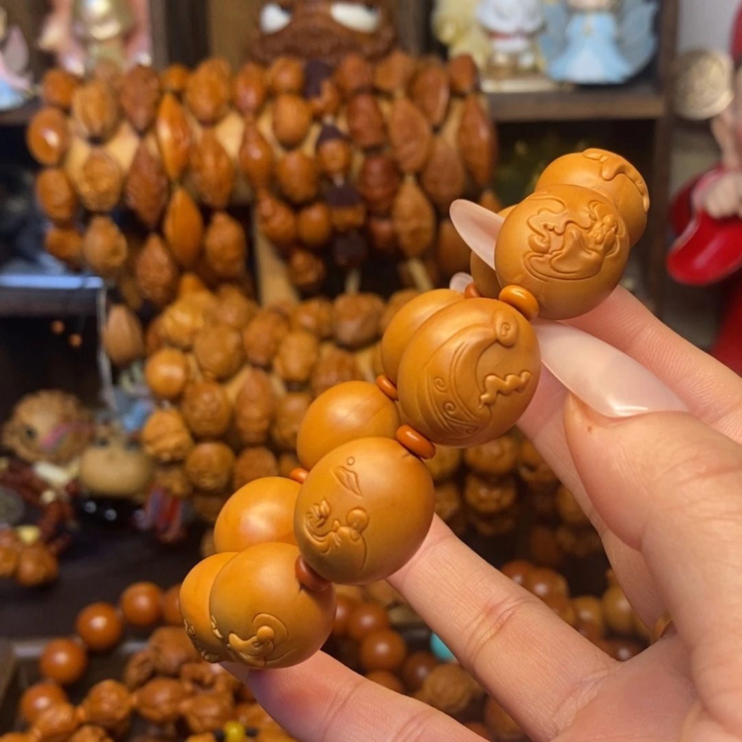 手串/手链橄榄核浮雕无相