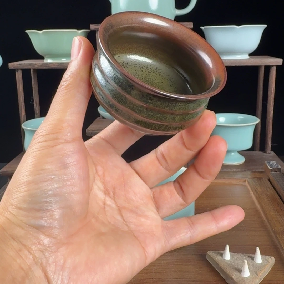 摆件汝瓷茶叶末釉炫纹杯