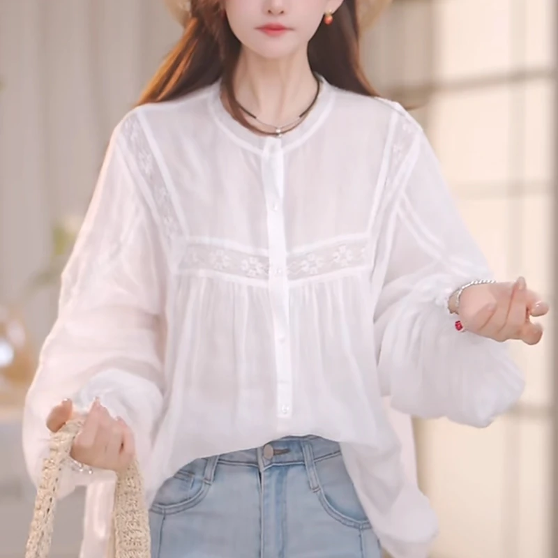 刺绣白色衬衫女秋季2025洋气减龄显瘦遮肉设计感蕾丝长袖防晒上衣