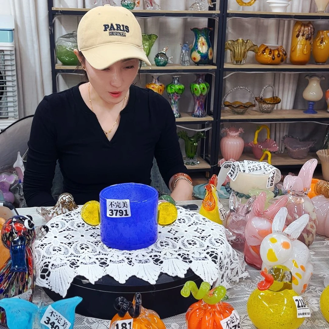 家悦美居琉璃花瓶摆件不完美