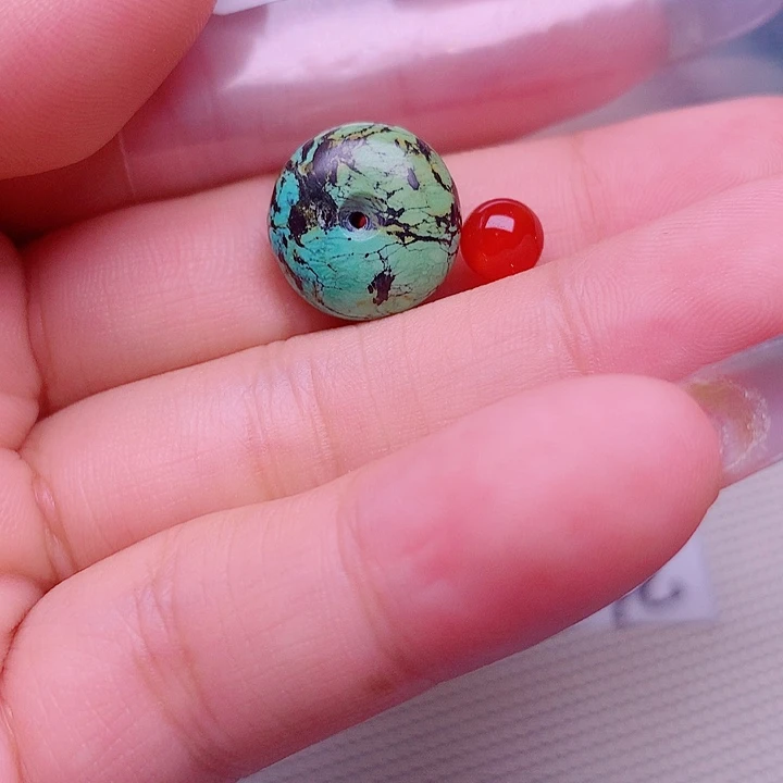 南红玛瑙未镶嵌珠宝奇石