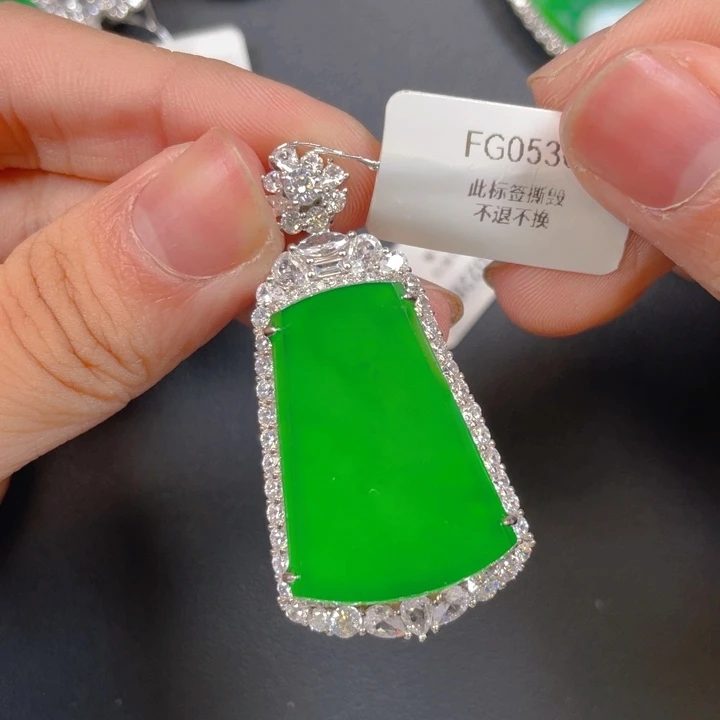 【闪购商品】颈饰银S925镶嵌翡翠桃*翡翠