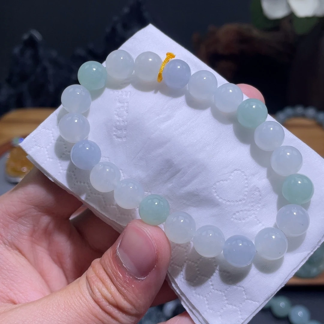 定制翡翠未镶嵌手串