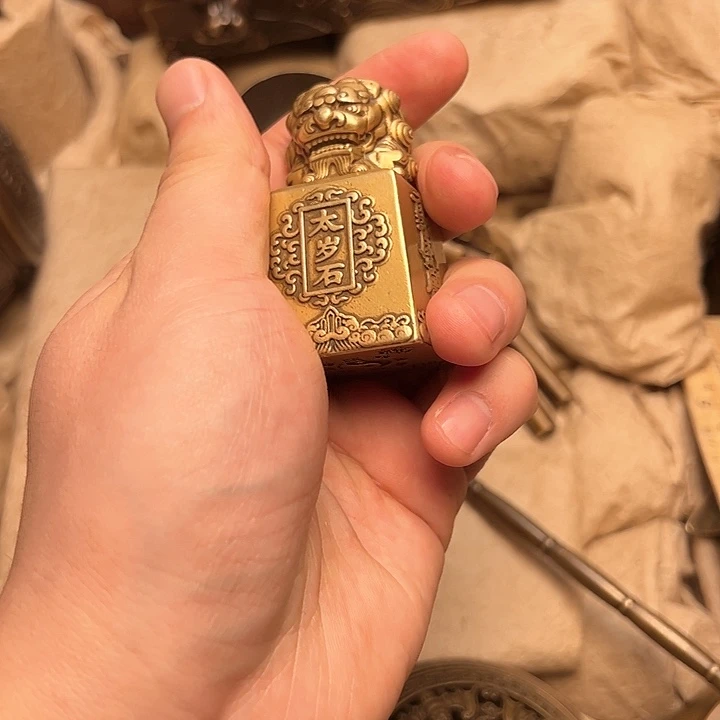 文玩铜器做工精良