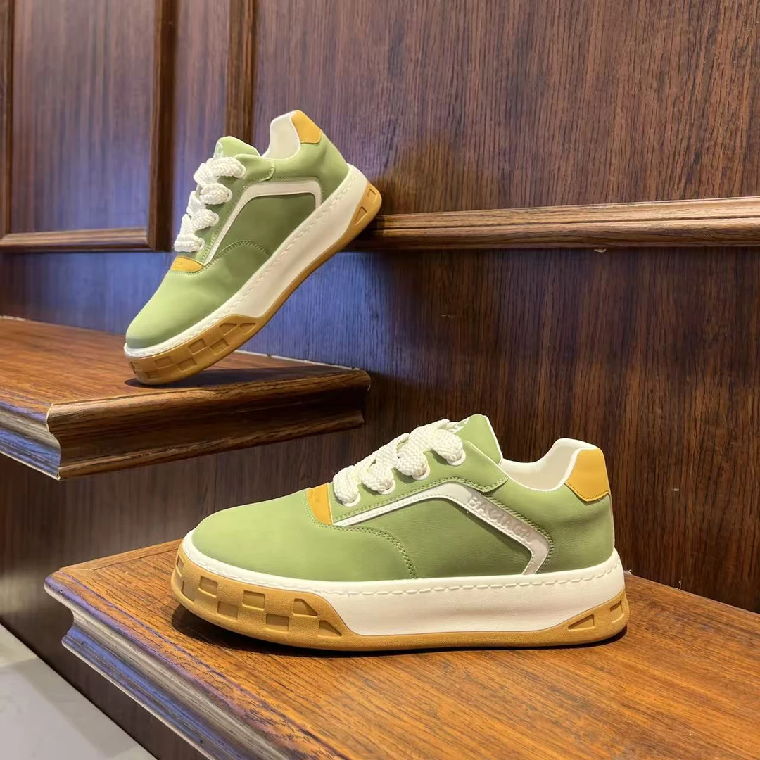男鞋2025时尚复古风百搭拼色休闲板鞋低帮系带阿甘鞋潮流男生鞋子