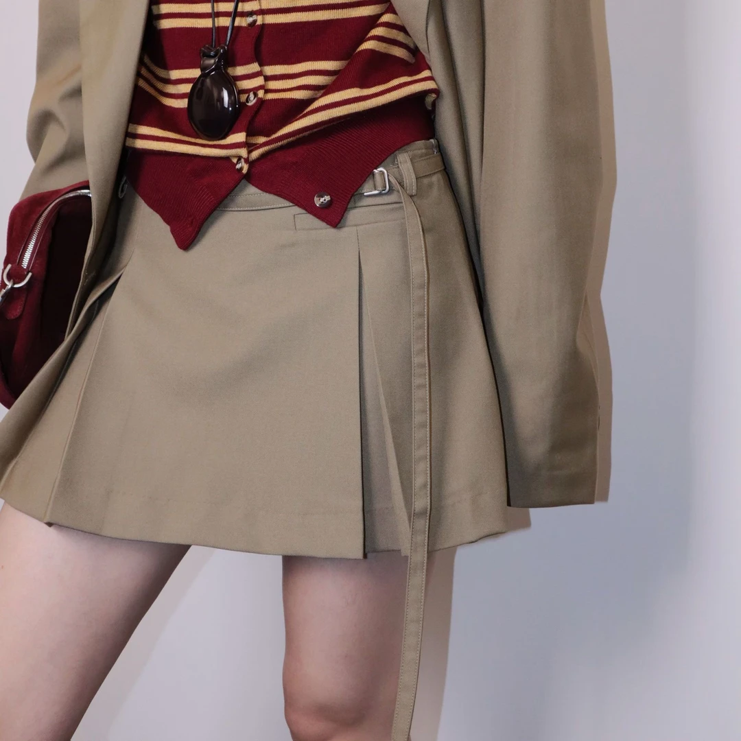 HELLOTANGO《都市画报》秋季韩系高级感百褶假两件西装裙裤65060#