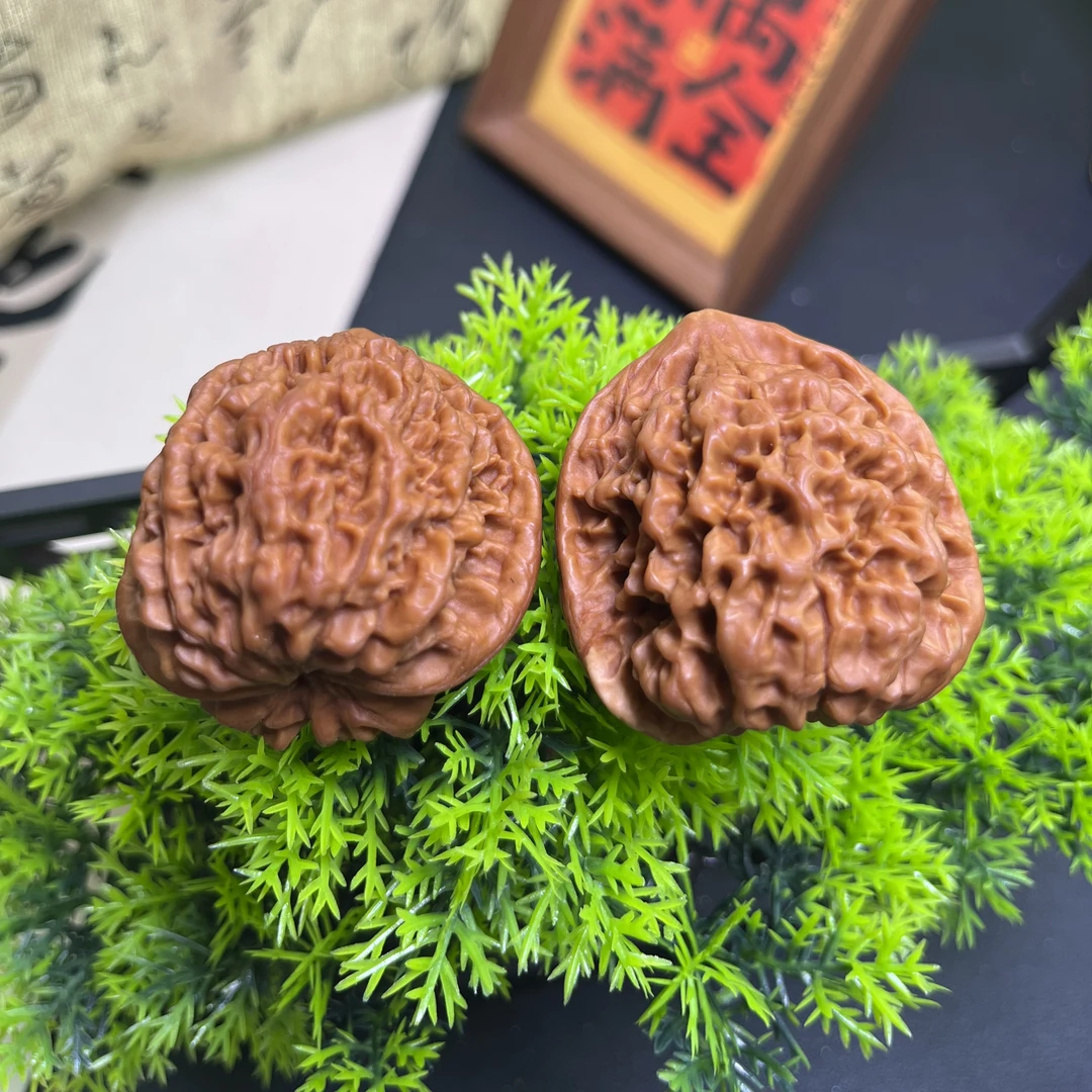 68A大核桃文玩手玩手把件（无礼盒）