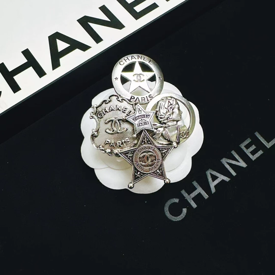 95新 Chanel/香奈儿 柚礼中古/香奈儿多元素徽章胸针LZ503019