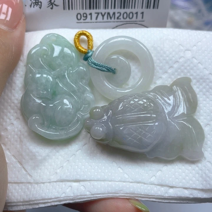 吊坠(不含链)未镶嵌翡翠