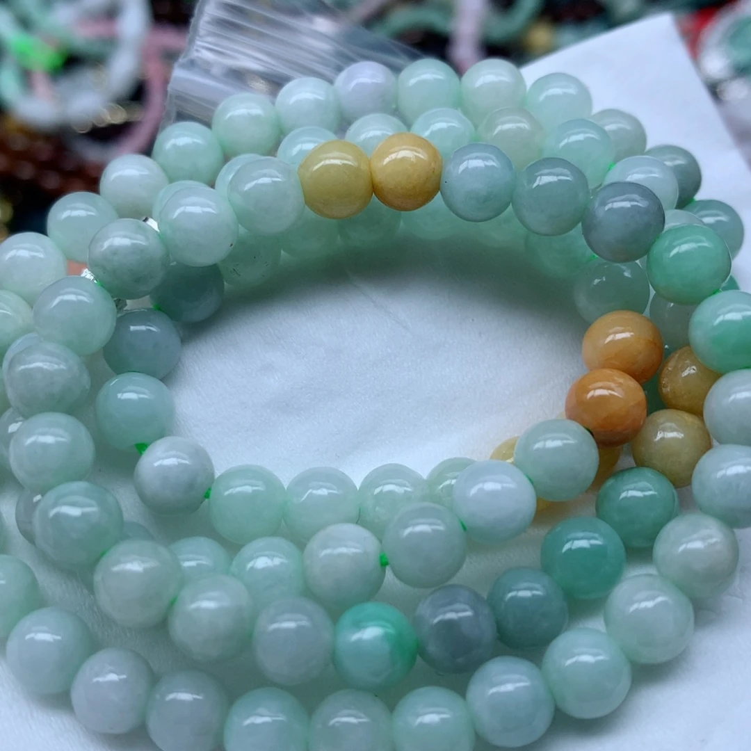 翡翠颈饰未镶嵌手串