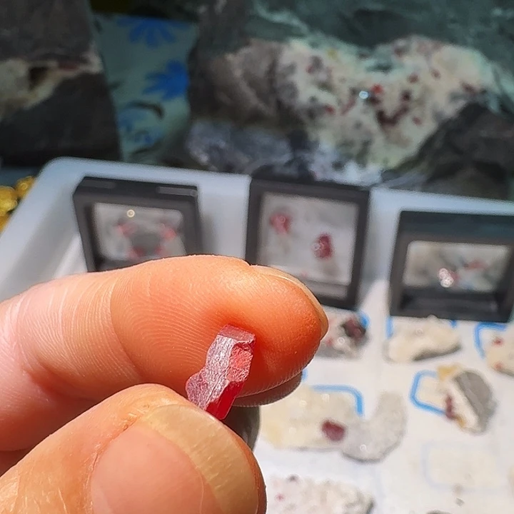 ****喵天然辰砂天然朱砂原矿石0.8克