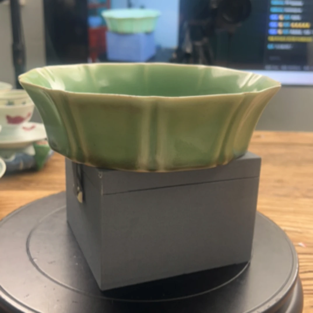 翠青釉十棱洗摆件