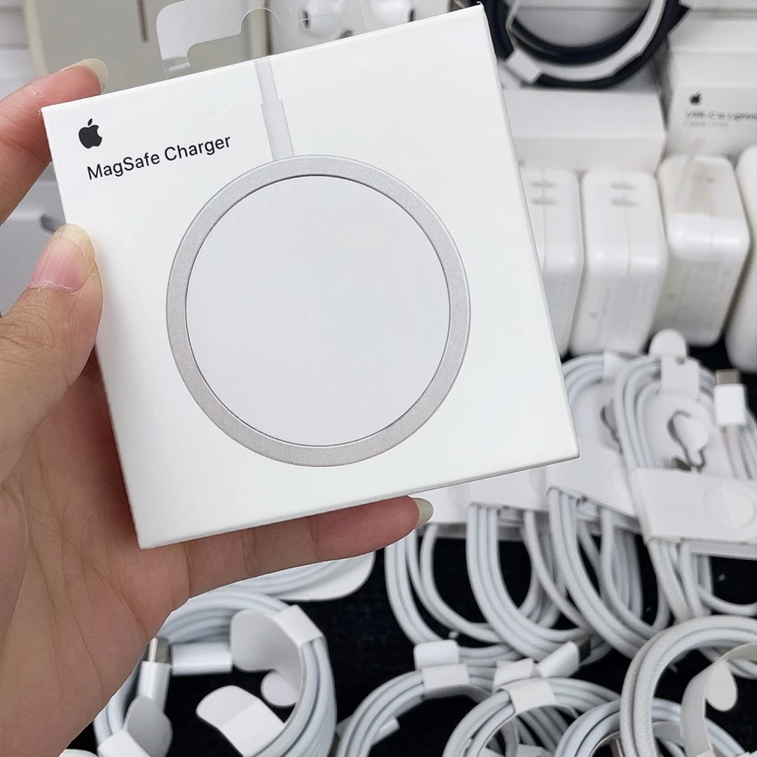 未拆封带盒磁吸充国行