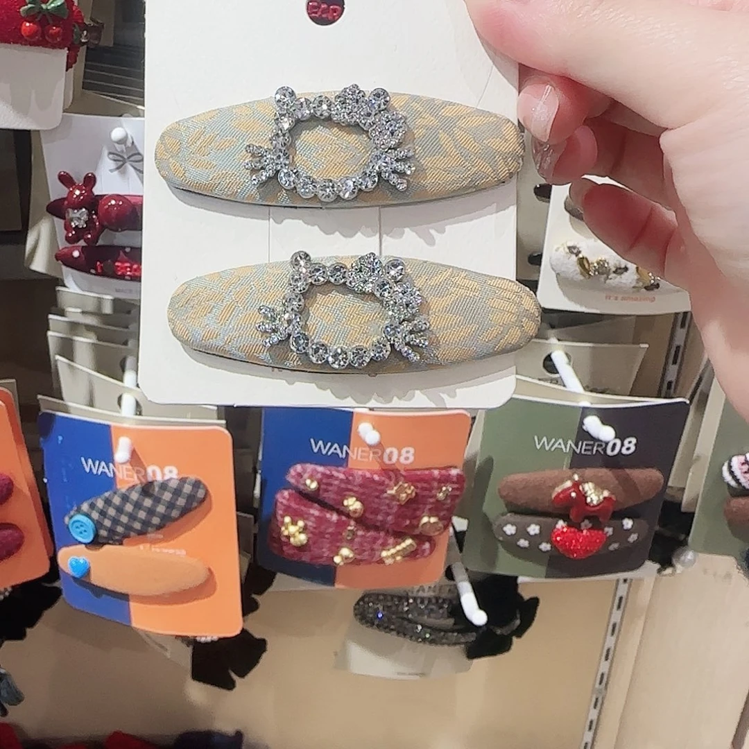 皮质铁合金猫猫拜拜