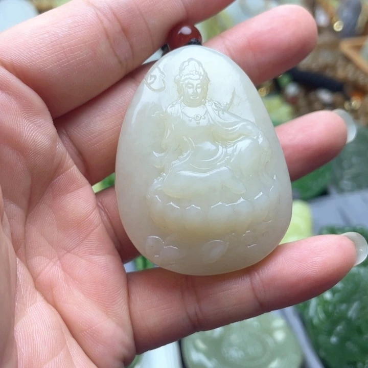 颈饰未镶嵌和田玉