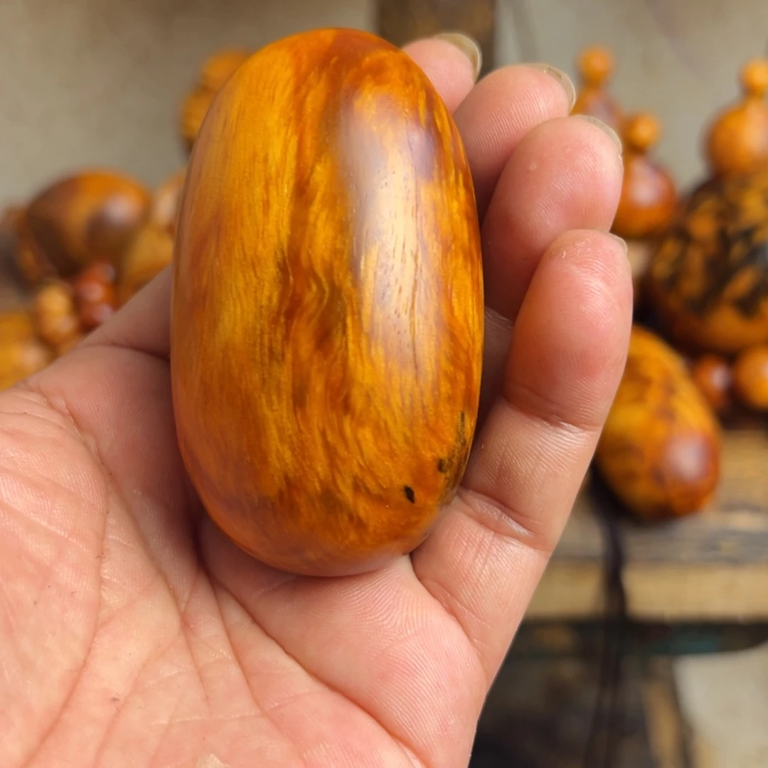 松木（琥珀木）无事牌微瑕