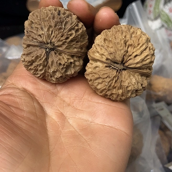 把件文玩核桃云南铁核桃基地41