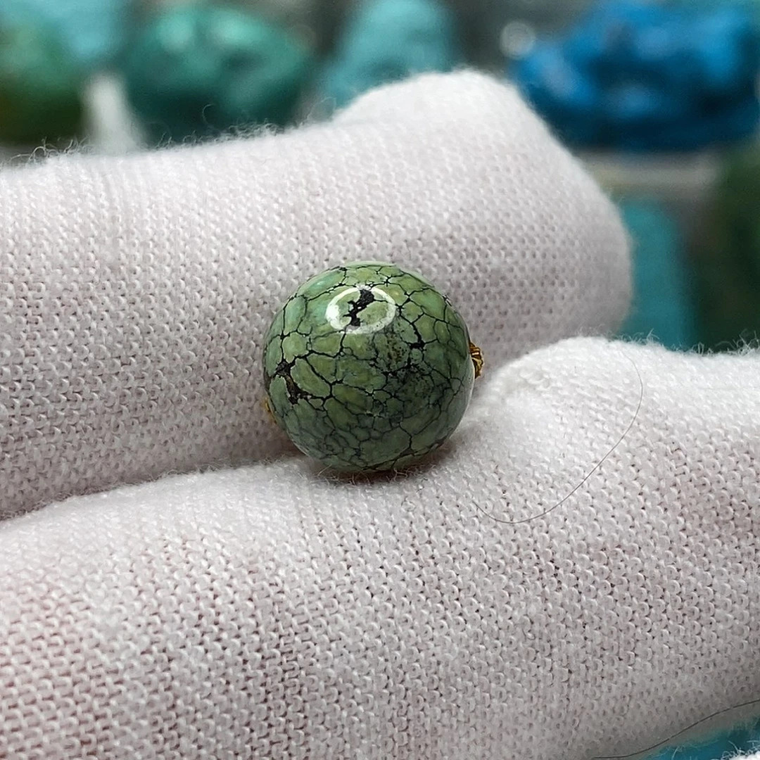 绿松石未镶嵌天然原矿 地大质检9.7mm