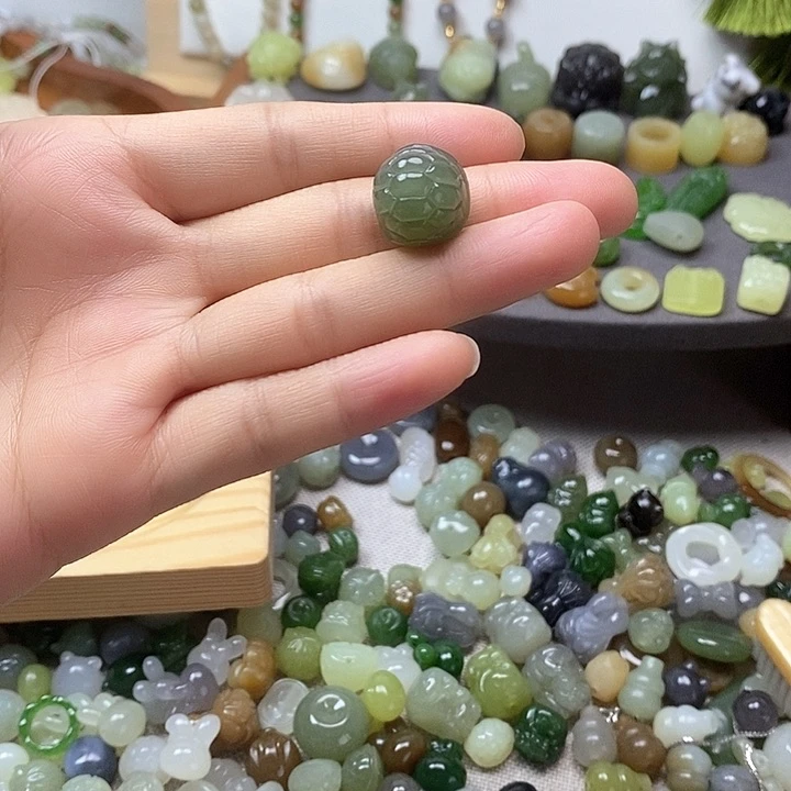 未镶嵌和田玉挂件富甲