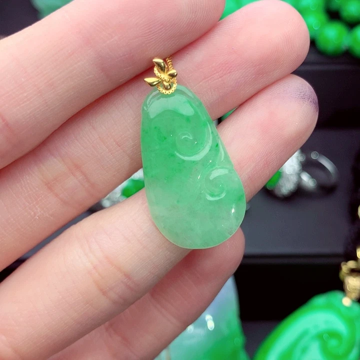 翡翠18K金镶嵌吊坠(不含链)