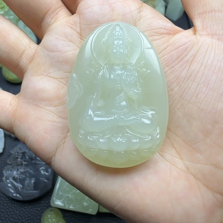 颈饰未镶嵌和田玉