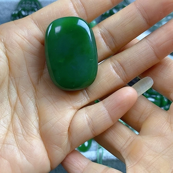吊坠(不含链)未镶嵌和田玉（碧玉）
