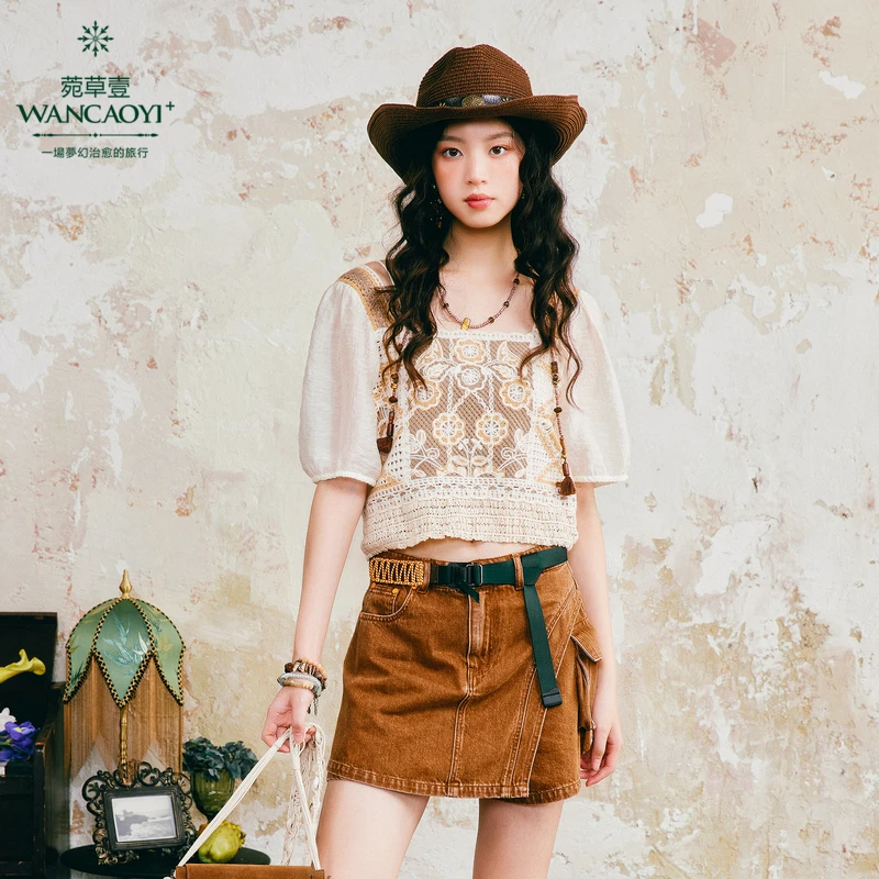 菀壹2025夏季新款复古方领衬衫短款百搭小衫时尚休闲X03220421