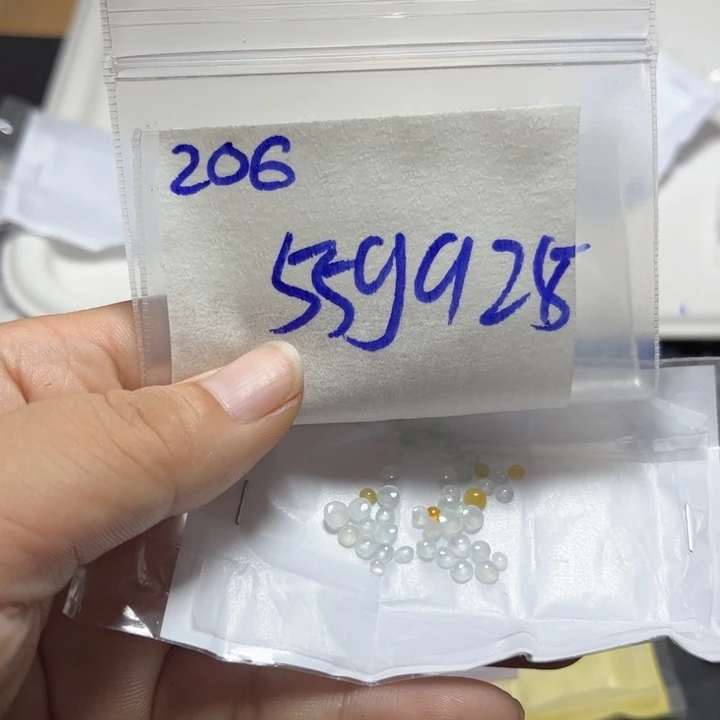 定制翡翠未镶嵌不退