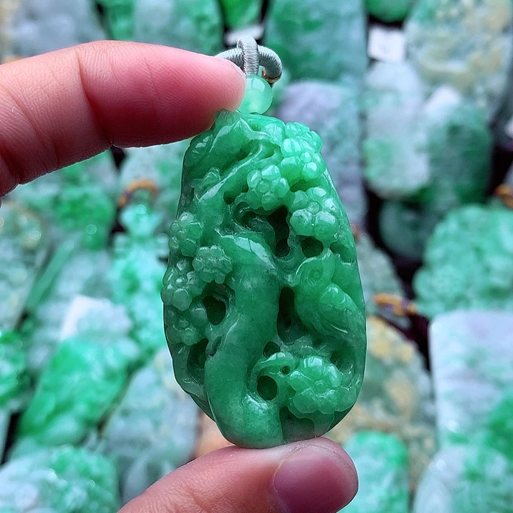 翡翠吊坠(不含链)未镶嵌