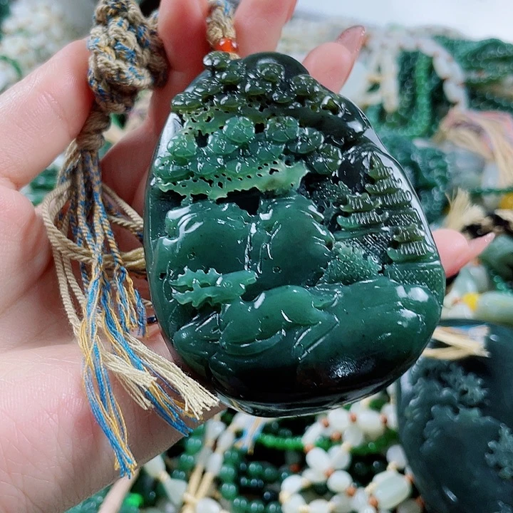 颈饰未镶嵌和田玉