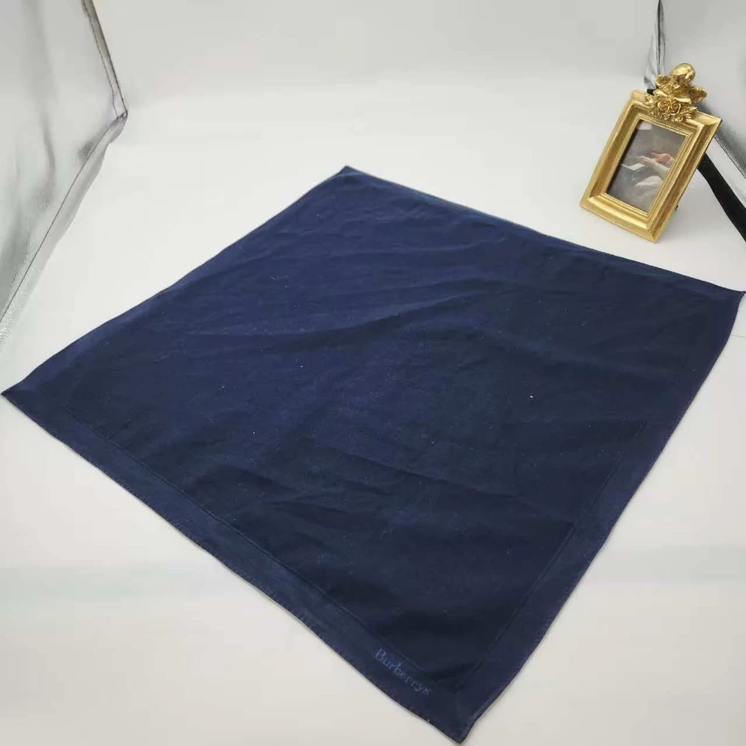 95新 BURBERRY/博柏利 海囤/巴宝莉/丝巾/yy10165