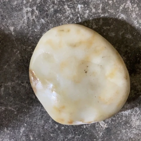 未镶嵌和田玉（糖玉）挂件
