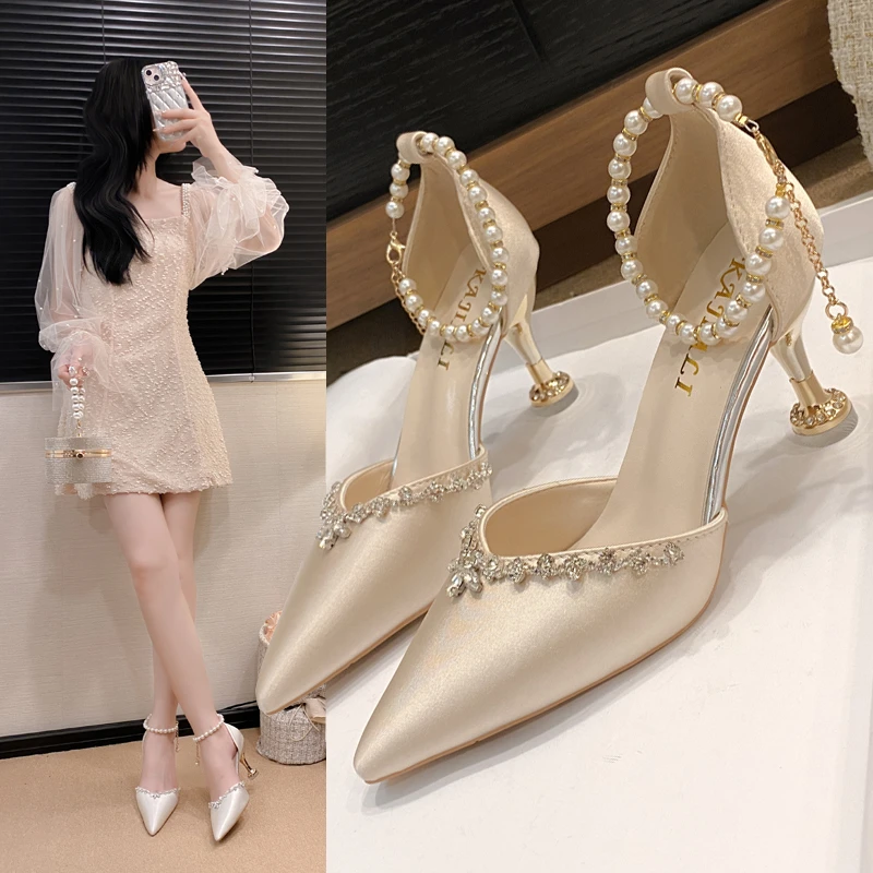 2025新款绝美尖头高跟鞋女细跟黑色夏季中空法式单鞋气质水钻凉鞋