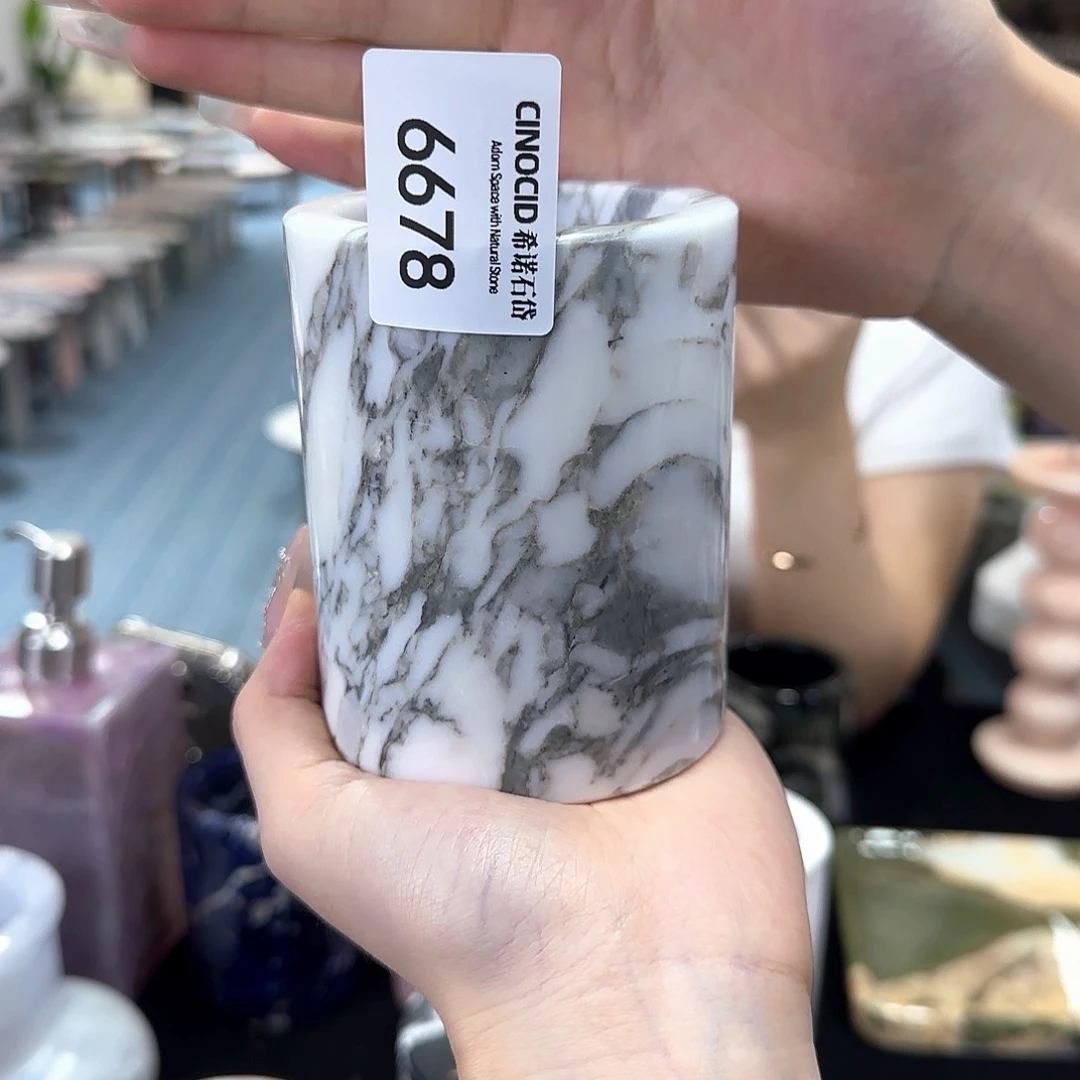 心****人6678 大花白圆筒 福利